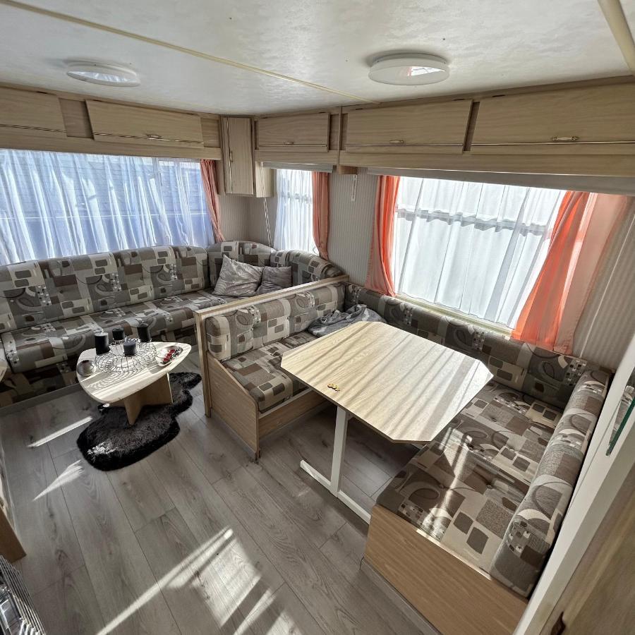 Caravan 2 Bedroom - New Camping Ideal De Haan Zewnętrze zdjęcie