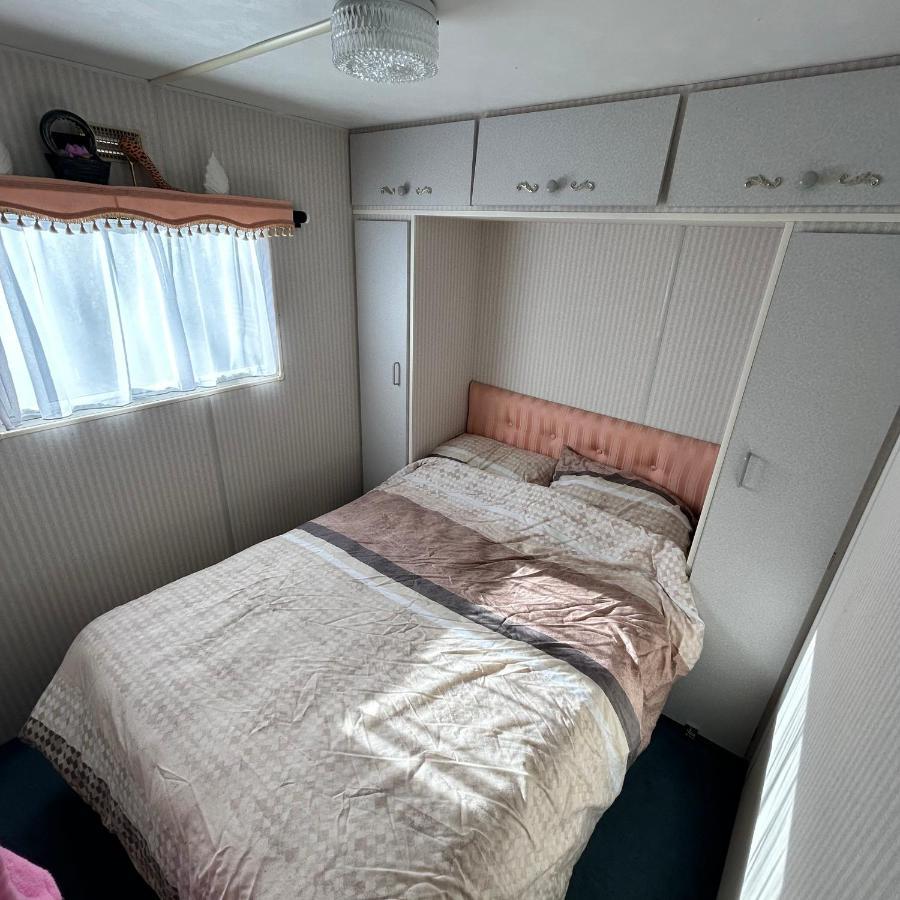 Caravan 2 Bedroom - New Camping Ideal De Haan Zewnętrze zdjęcie